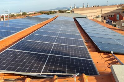 Instalamos placas solares en nuestra sede de Palma
